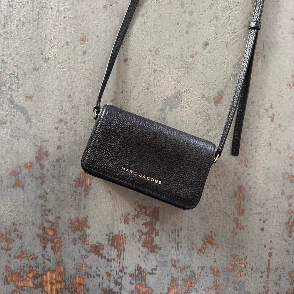 Marc Jacobs Groove Leather Mini Crossbody